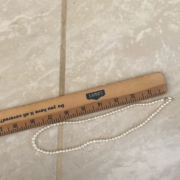 Vintage Faux Pearl Necklace - Picture 5 of 5